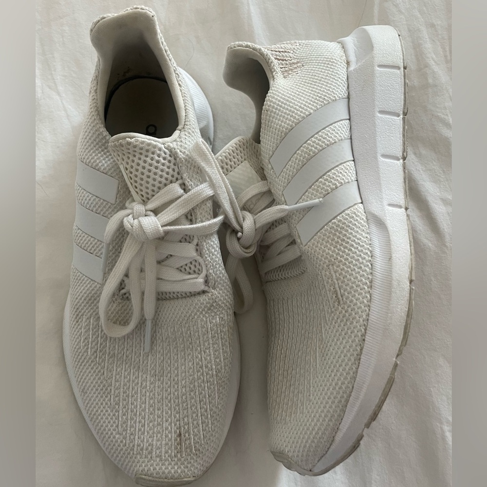 Adidas Swift Run